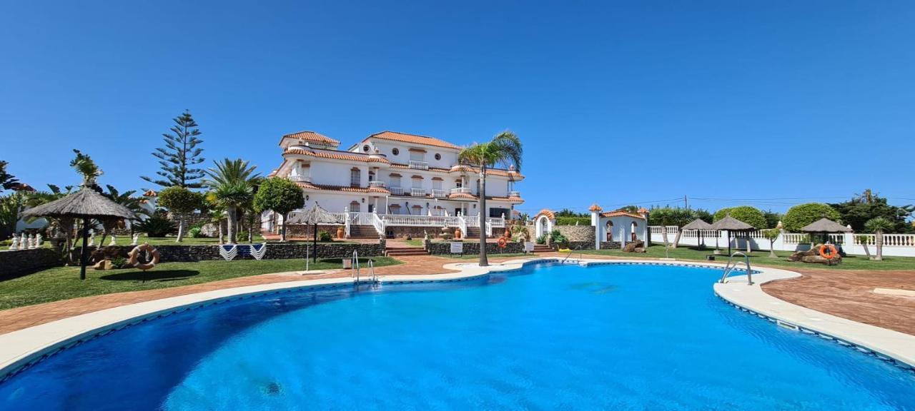 Hotel Diufain Conil De La Frontera Exterior photo